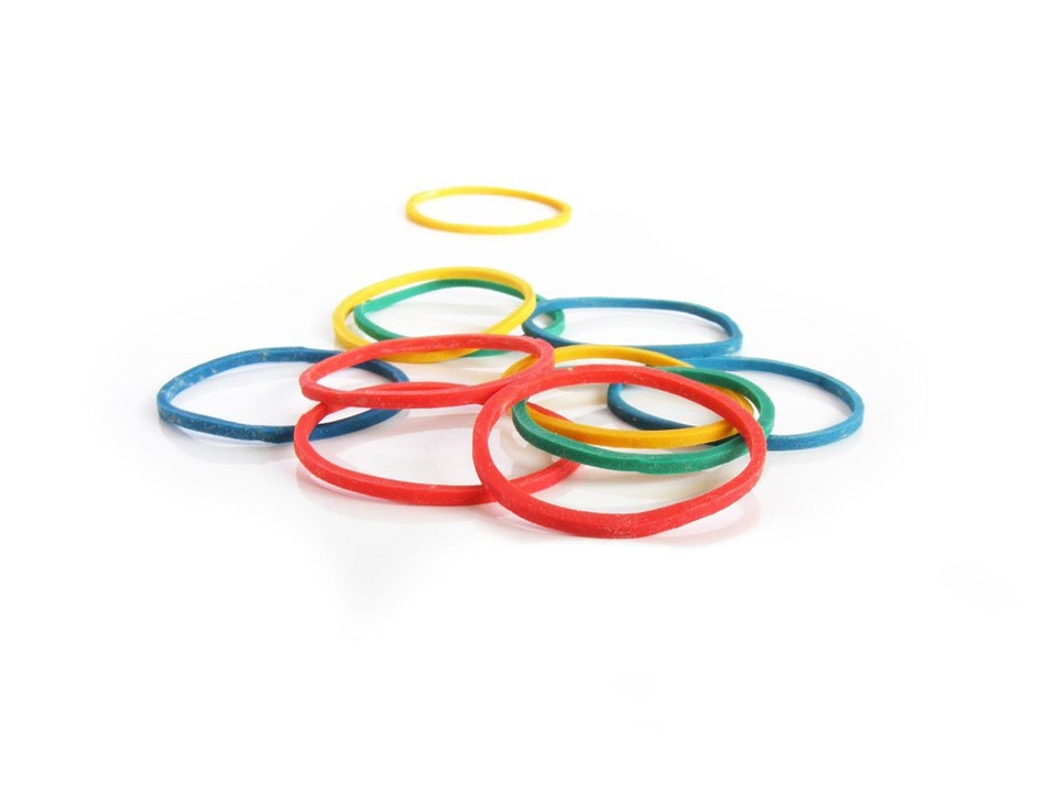 a different colors of rubber band and different sizes